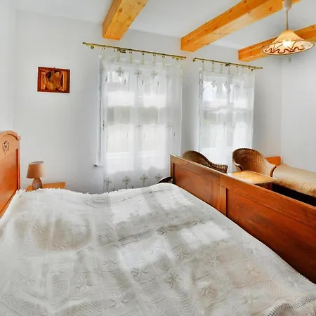 Casa vacanze With Fireplace And Private Garden