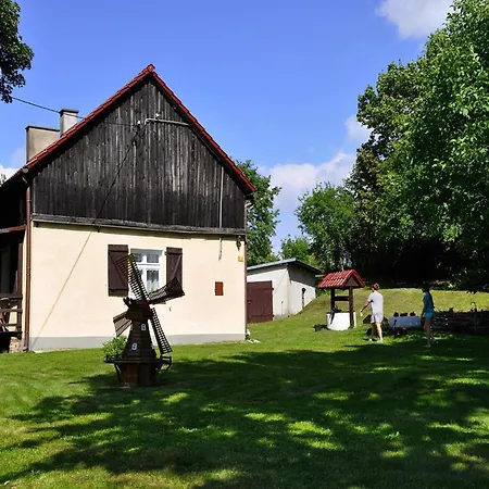 Dom wakacyjny With Fireplace And Private Garden