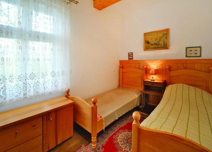 With Fireplace And Private Garden Vakantiehuis